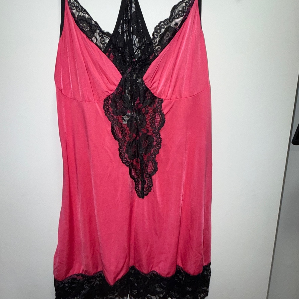 Lace-Trim Chemise - Pink with Black Lace